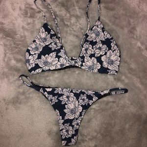 Acacia Blue Magnolia set